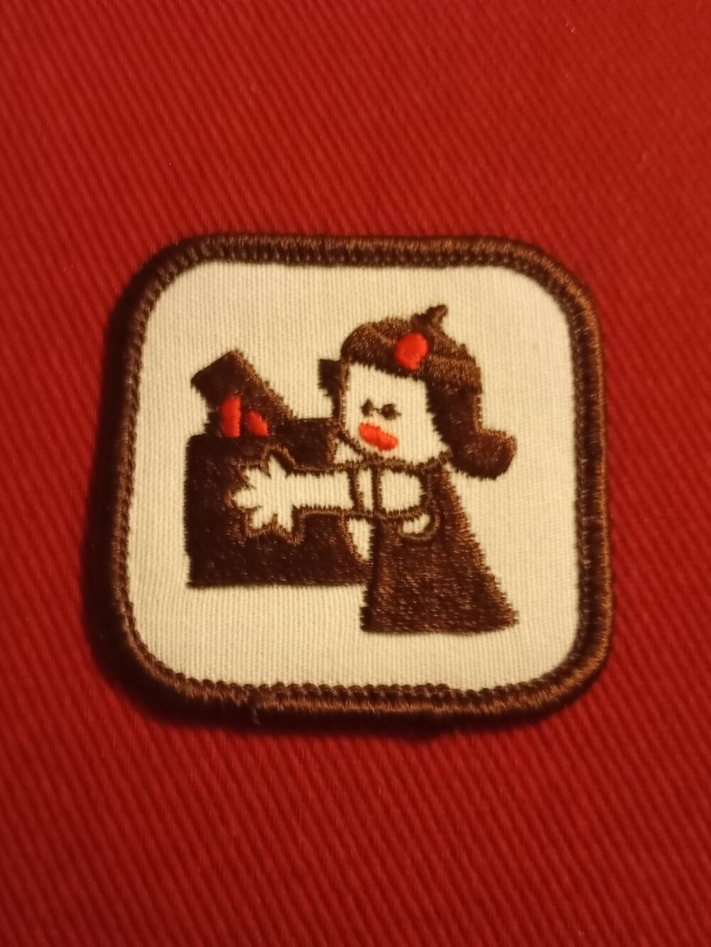 Girl Scout Brown and White embroidered patch applique